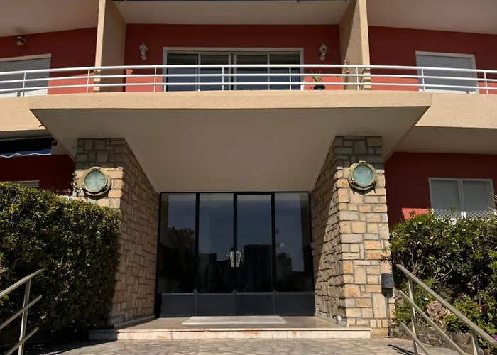 Appartement 50 M2 - Vue - - Commerces