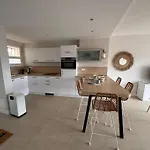 50 M2 - Vue - - Commerces Apartman