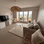 50 M2 - Vue - - Commerces Apartman *