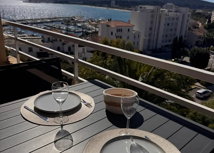 50 M2 - Vue - - Commerces *